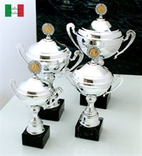 "Silverpokal" San Marino med metallskylt